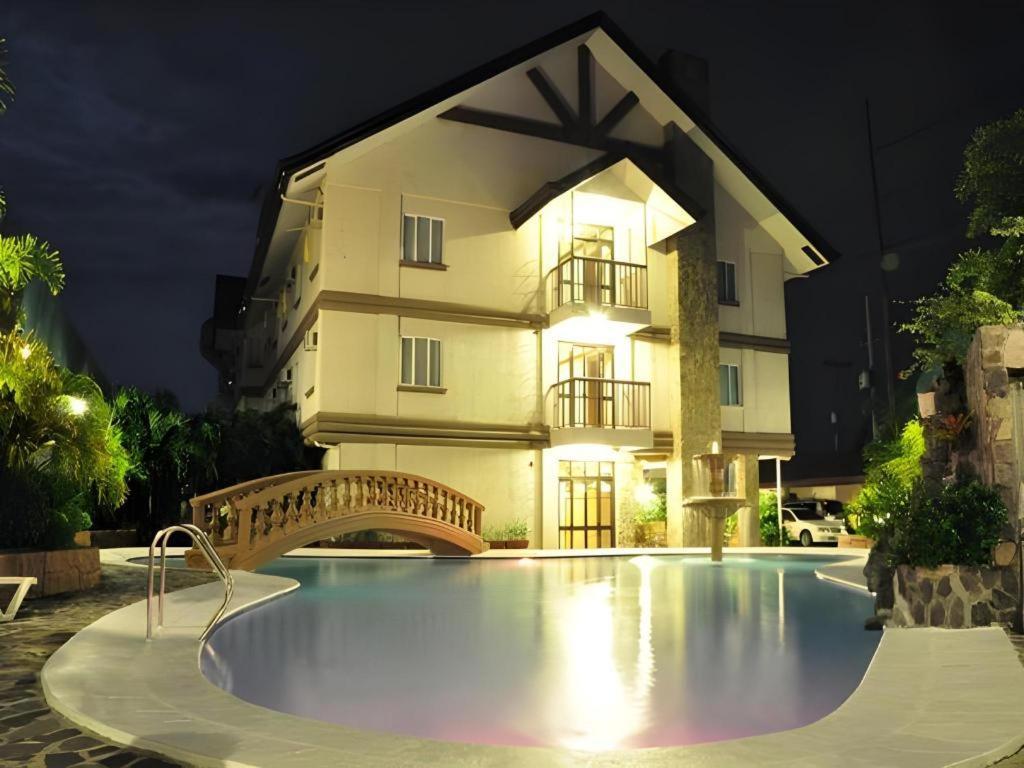Chocolate And Berries Hotel Baliuag Εξωτερικό φωτογραφία